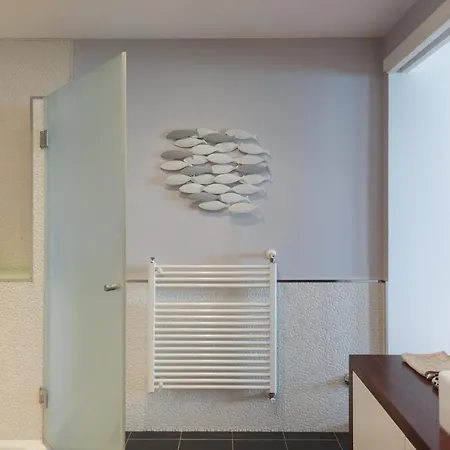 Avenida Del Mar Marbella