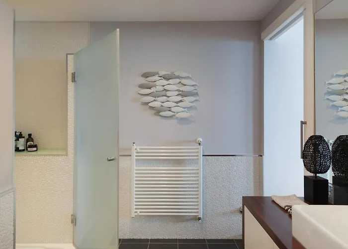 Avenida Del Mar Marbella