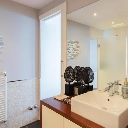 Avenida Del Mar Apartment *